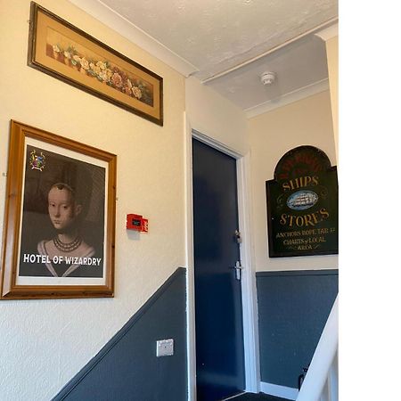 Hotel Of Wizardry Great Yarmouth Exteriör bild