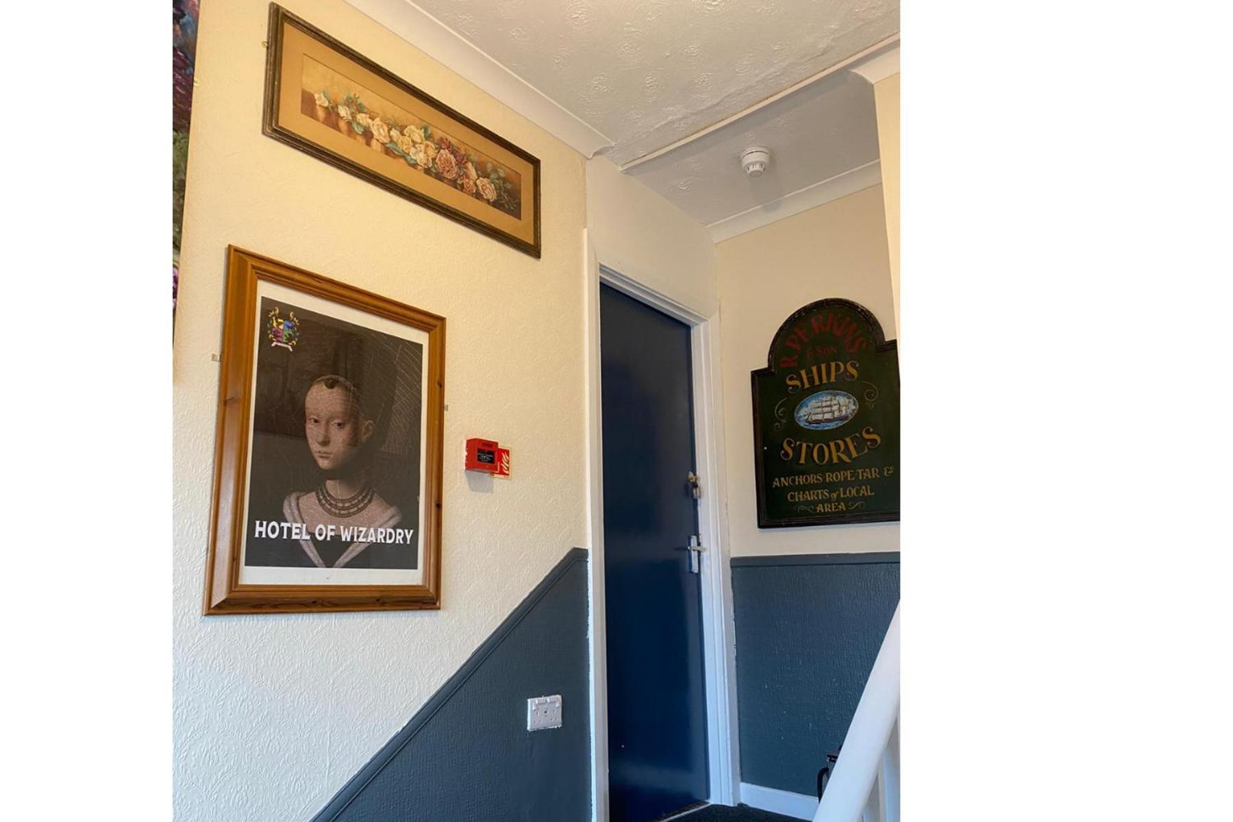 Hotel Of Wizardry Great Yarmouth Exteriör bild