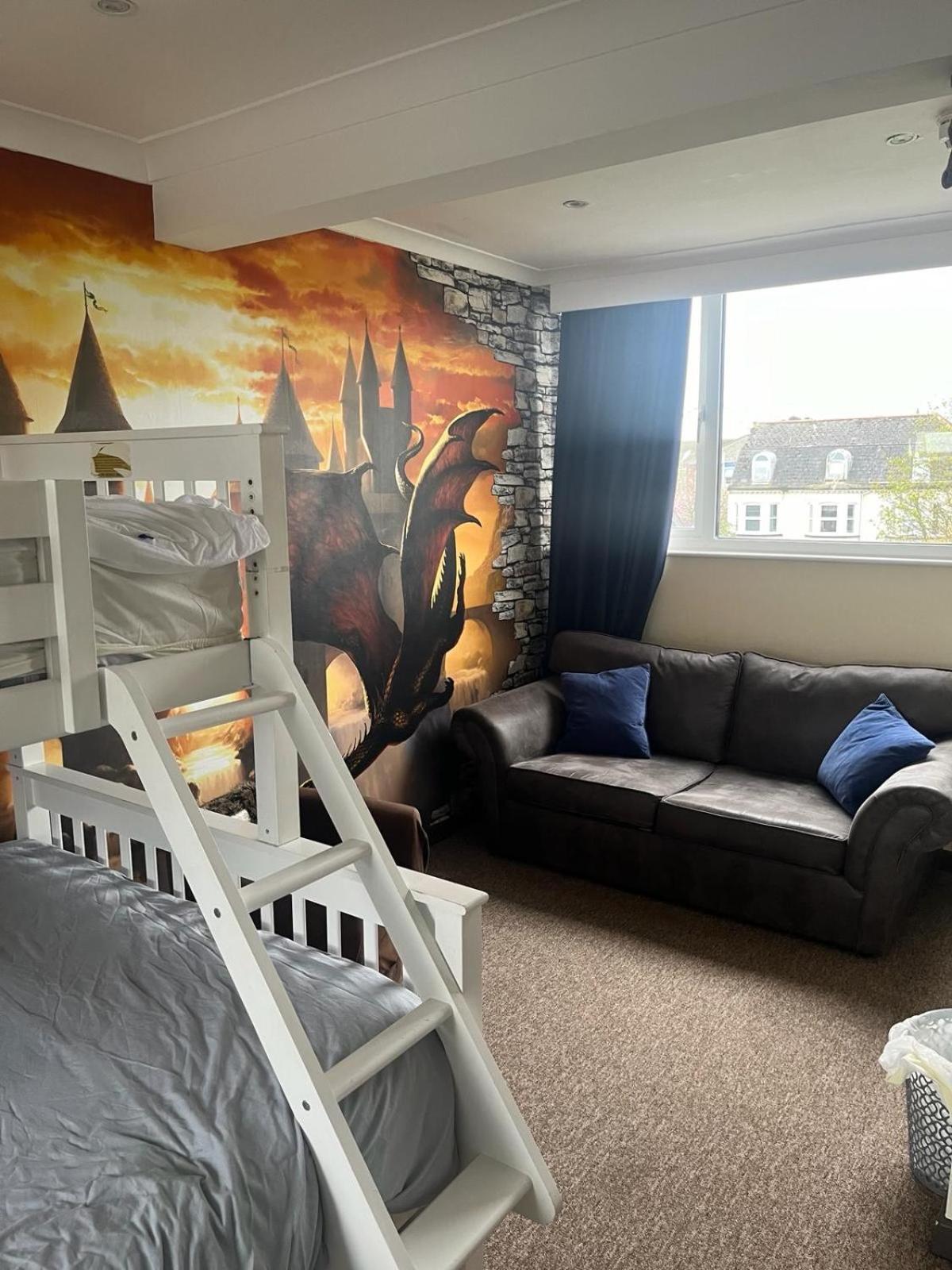 Hotel Of Wizardry Great Yarmouth Exteriör bild